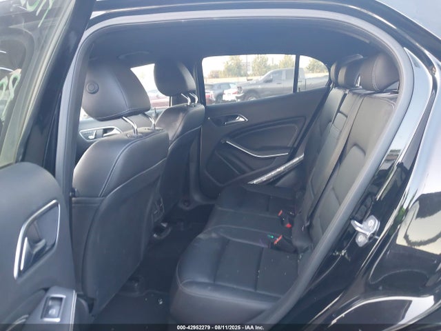 WDCTG4GB2KU005696 Mercedes-Benz 270