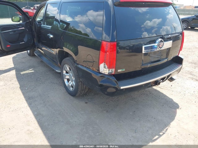 2010 CADILLAC ESCALADE ESV 1GYUKHEF6AR286936 Photo 5
