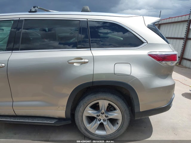 Toyota 2gr-fe 2014 5TDYKRFH5ES021882 Image 18
