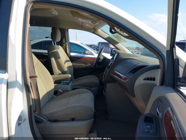 2012 CHRYSLER TOWN & COUNTRY 2C4RC1BG1CR118647 Photo 4