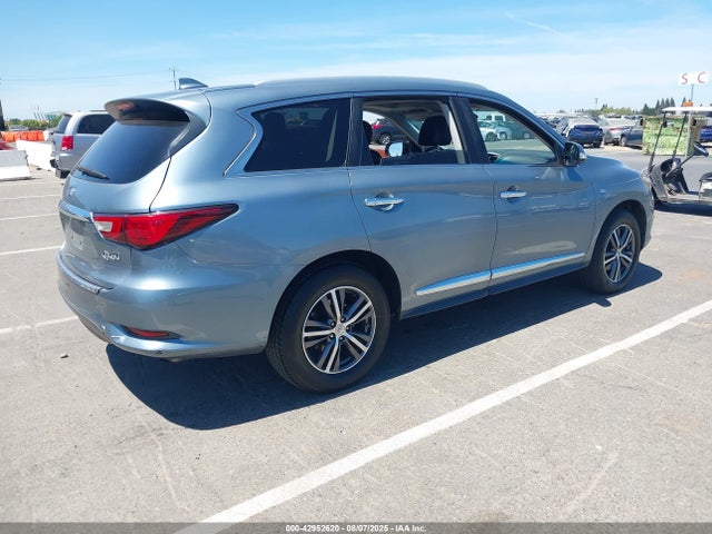 5N1DL0MM3HC526599 Infiniti 2017