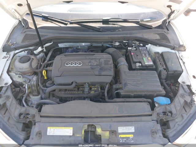 2018 AUDI A3 WAUB8GFF6J1028884 Photo 9