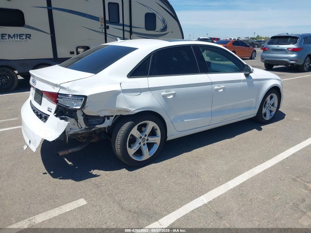 2018 AUDI A3 WAUB8GFF6J1028884 Photo 3