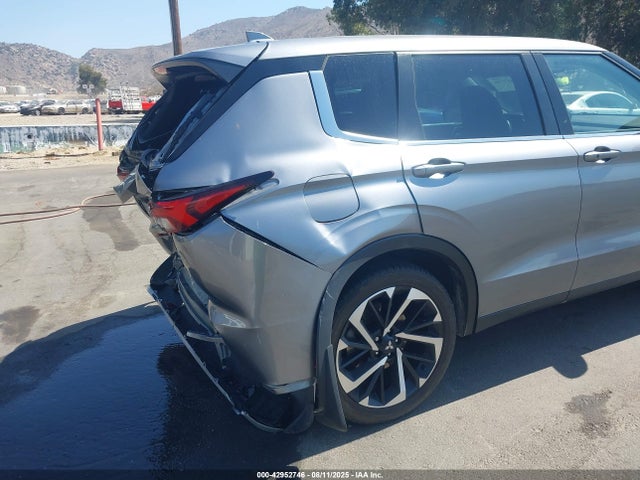 2023 MITSUBISHI OUTLANDER JA4J4UA86PZ013758 Photo 5