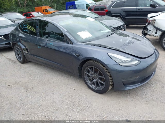 2018 TESLA MODEL 3 5YJ3E1EB7JF103885 Photo 0