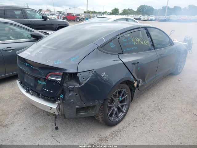 2018 TESLA MODEL 3 5YJ3E1EB7JF103885 Photo 3