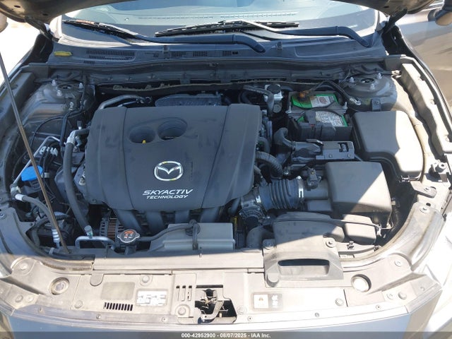 3MZBN1W39JM232979 Mazda py