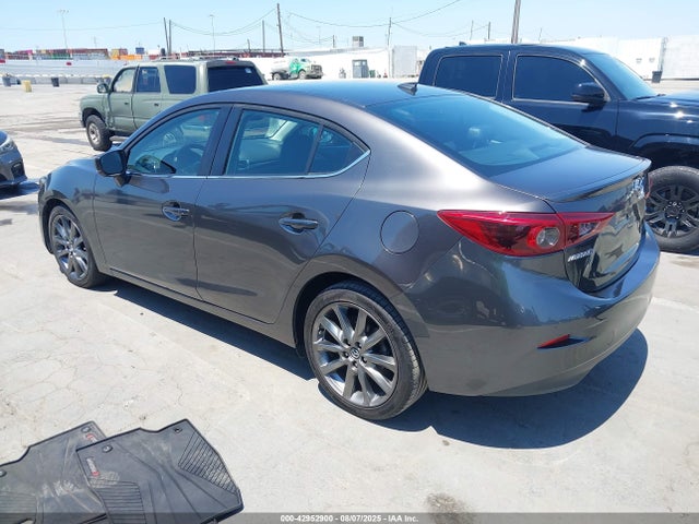 3MZBN1W39JM232979 Mazda py