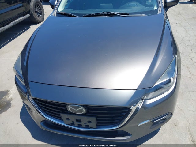 3MZBN1W39JM232979 Mazda py