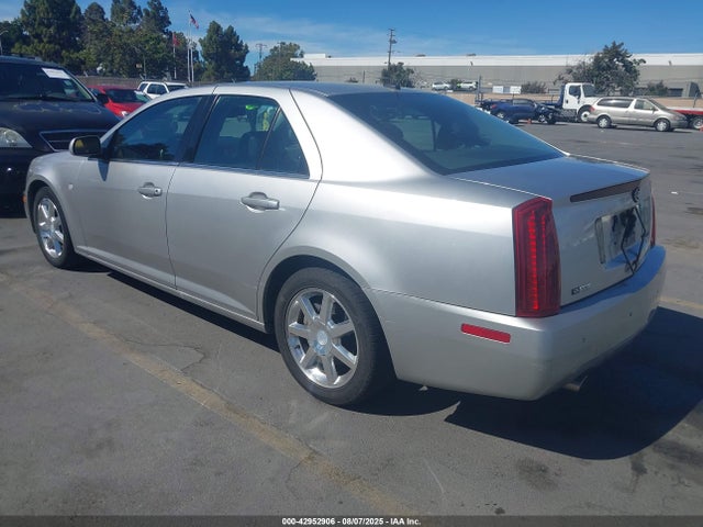2005 CADILLAC STS 1G6DC67AX50148631 Photo 2