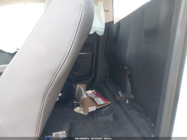 Chevrolet lcv - spark ignited direct injection, variable valve timing, dcvcp, e85 max, e0-e100, alum 2018 1GCHSBEA6J1140043 Image 8