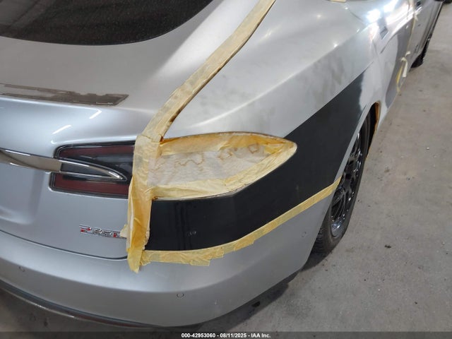 Tesla 2014 2014 5YJSA1H24EFP63990 Image 14
