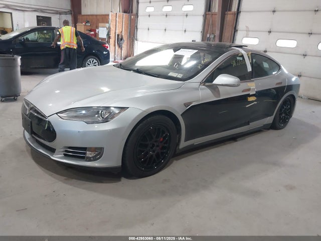 2014 TESLA MODEL S 5YJSA1H24EFP63990 Photo 1