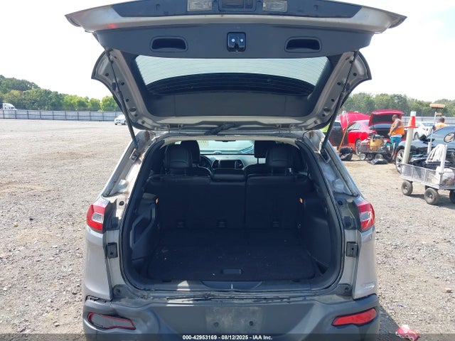 Jeep Cherokee 2015 1C4PJLDB9FW670919 Image 31