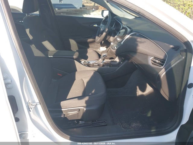 1G1ZD5ST8SF152925 Chevrolet lfv