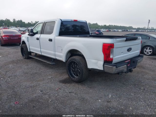 2018 FORD F-250 1FT7W2BT1JEC39660 Photo 2