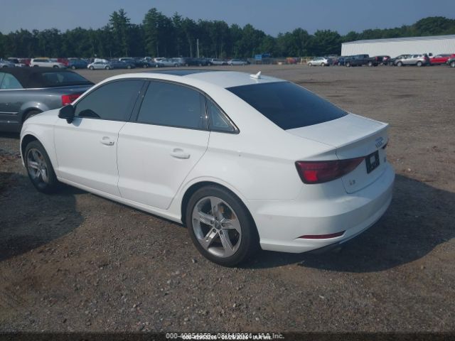 2017 AUDI A3 WAUB8GFF2H1025085 Photo 2