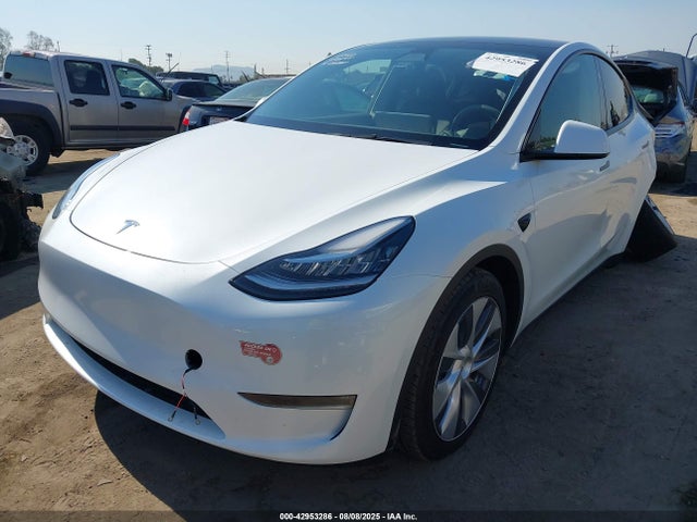 2023 TESLA MODEL Y 7SAYGDEEXPA150557 Photo 1