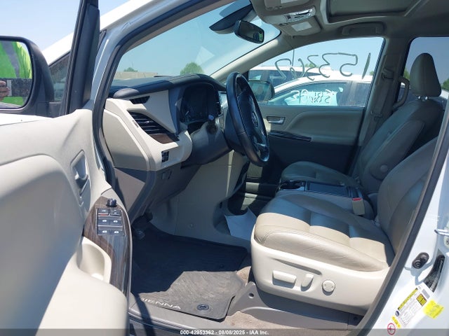 Toyota Sienna Xle 7 Passenger 2018 5TDDZ3DC2JS203743 Image 5