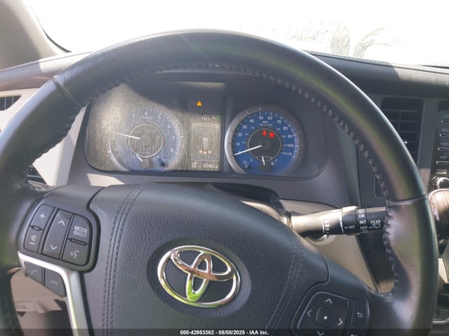 Toyota Sienna Xle 7 Passenger 2018 5TDDZ3DC2JS203743 Image 7