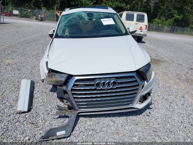 Audi 2017 2017 WA1VAAF70HD015447 Image 13