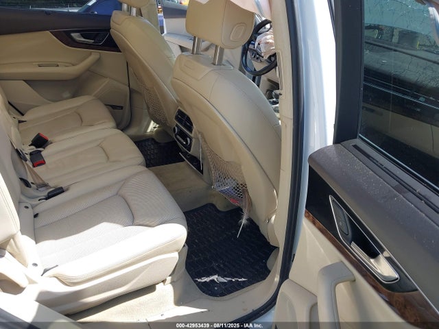 Audi 2017 2017 WA1VAAF70HD015447 Image 8