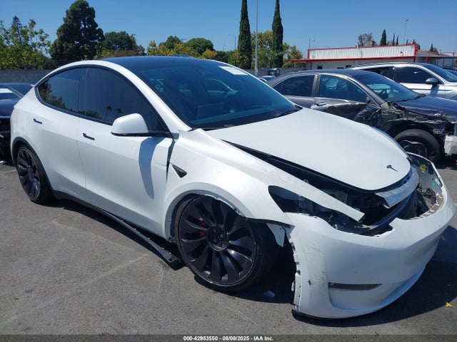 Tesla Model Y 2022 7SAYGDEF1NF452425 Image 14
