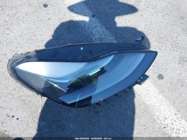 Tesla Model Y 2022 7SAYGDEF1NF452425 Image 20