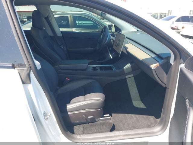 2022 TESLA MODEL Y 7SAYGDEF1NF452425 Photo 4