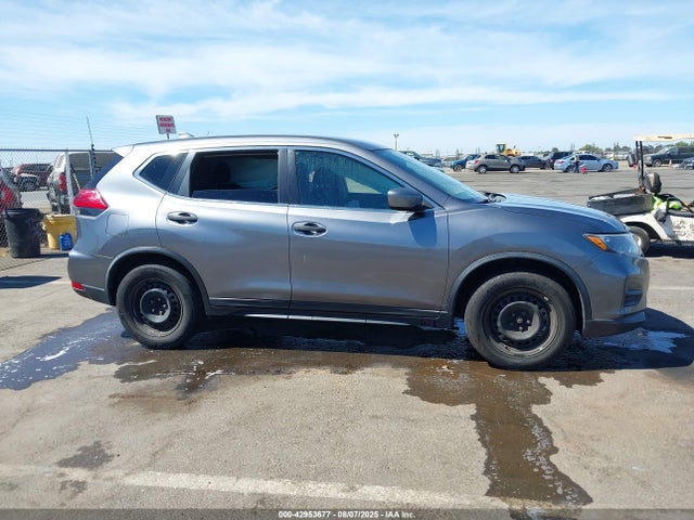 Nissan 2017 2017 KNMAT2MT7HP506164 Image 13