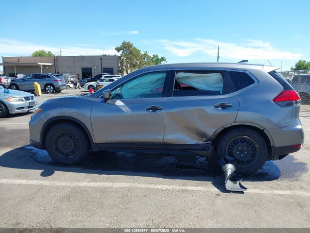 Nissan 2017 2017 KNMAT2MT7HP506164 Image 14