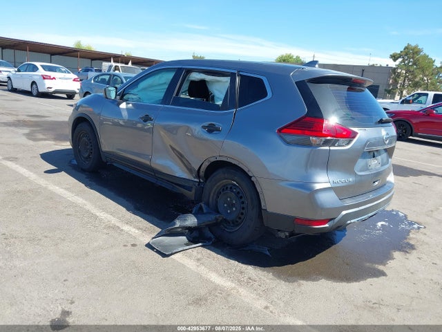 Nissan 2017 2017 KNMAT2MT7HP506164 Image 3