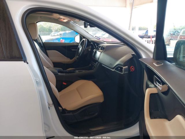 2018 JAGUAR F-PACE SADCJ2GX9JA322208 Photo 4