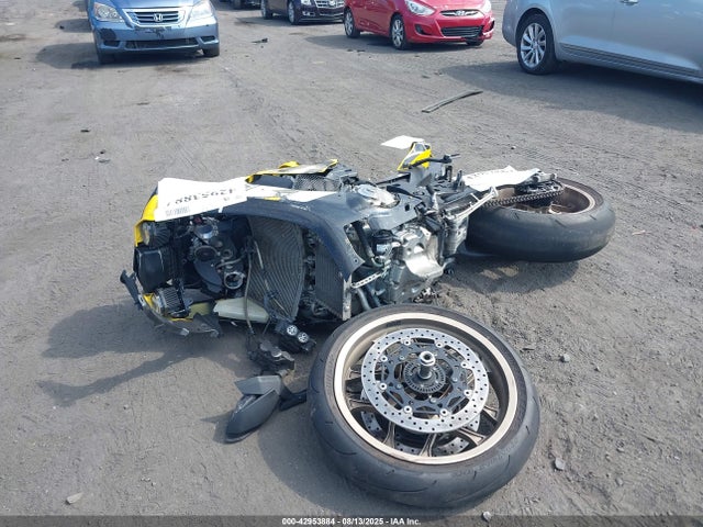 Yamaha Yzf-r1 2017 JYARN40E2HA000613 Image 2