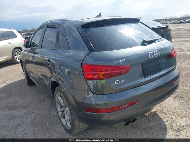 2018 AUDI Q3 WA1BCCFS1JR010554 Photo 2