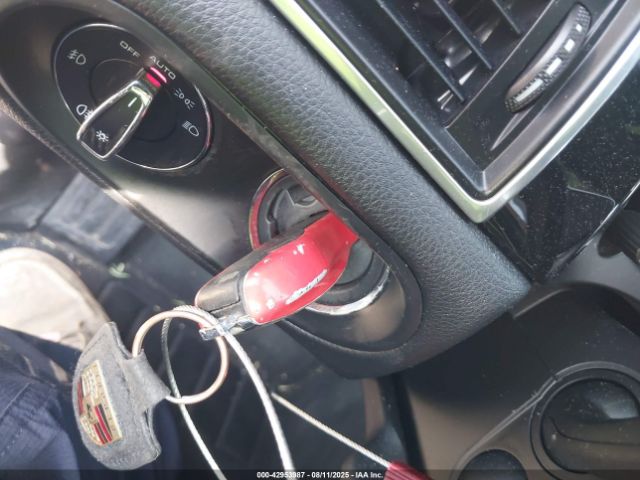 2015 PORSCHE MACAN WP1AB2A56FLB42413 Photo 10