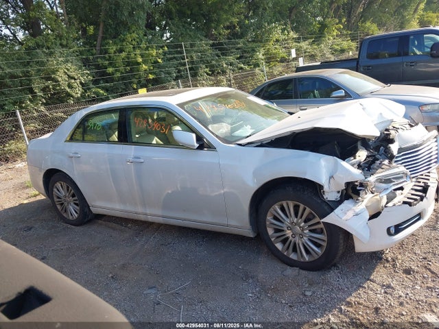 2014 Chrysler 300 მანქანა იყიდება აუქციონზე, vin: 2C3CCARG7EH203792, აუქციონის ნომერი: 42954031