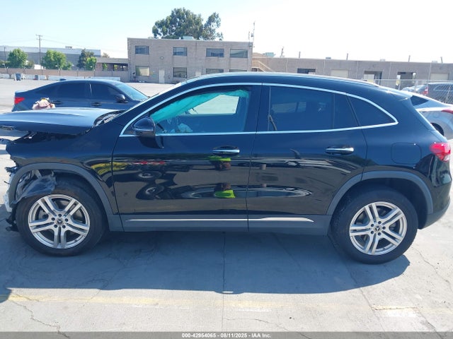 W1N4N4HBXNJ411397 Mercedes-Benz m260