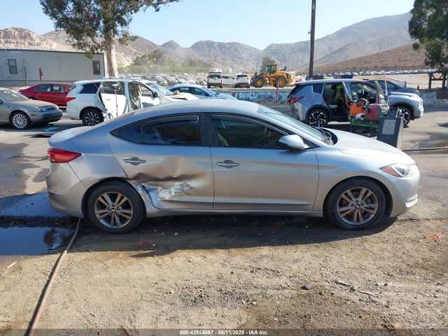 Hyundai Elantra 2017 5NPD84LF7HH081241 Image 13
