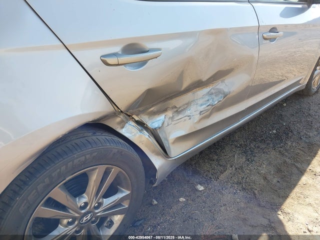 Hyundai Elantra 2017 5NPD84LF7HH081241 Image 6