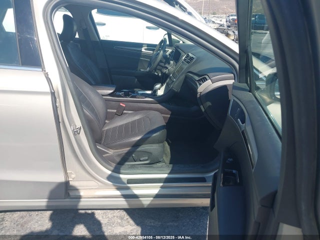 Ford 2016 2016 3FA6P0HD8GR177036 Image 5