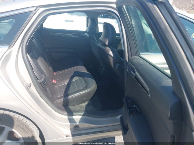 Ford 2016 2016 3FA6P0HD8GR177036 Image 8
