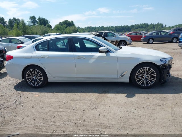 WBAJA7C56KG910678 BMW 530I