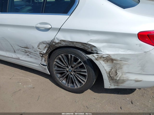 WBAJA7C56KG910678 BMW 530I