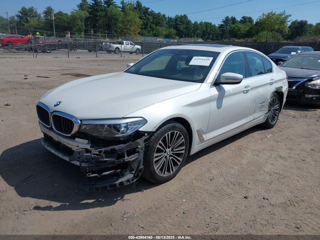 WBAJA7C56KG910678 BMW 530I
