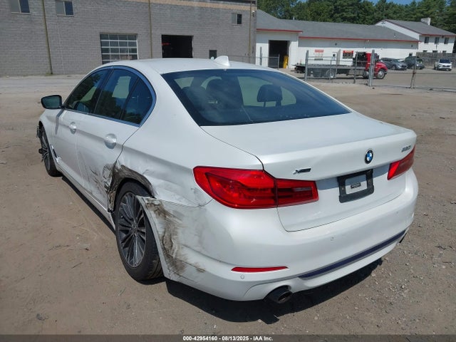 WBAJA7C56KG910678 BMW 530I