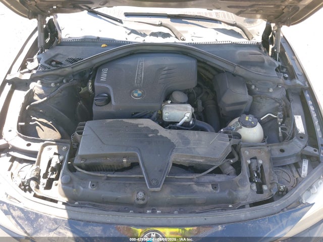 WBA3B1G53FNT63951 BMW 320i