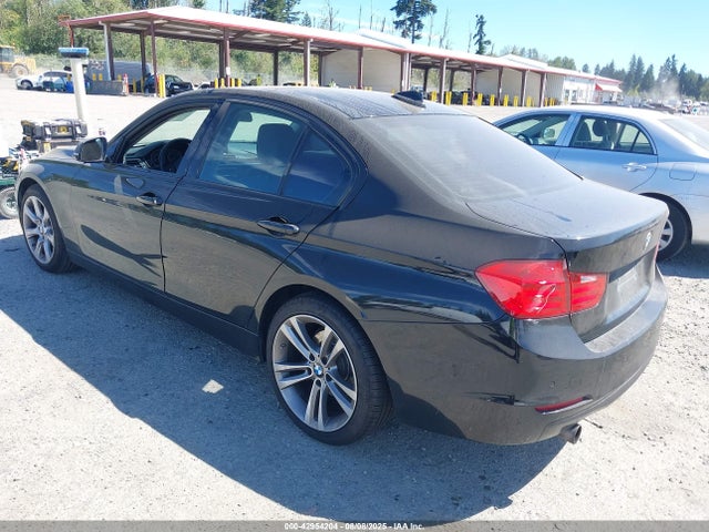 WBA3B1G53FNT63951 BMW 320i