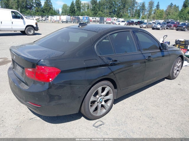 WBA3B1G53FNT63951 BMW 320i