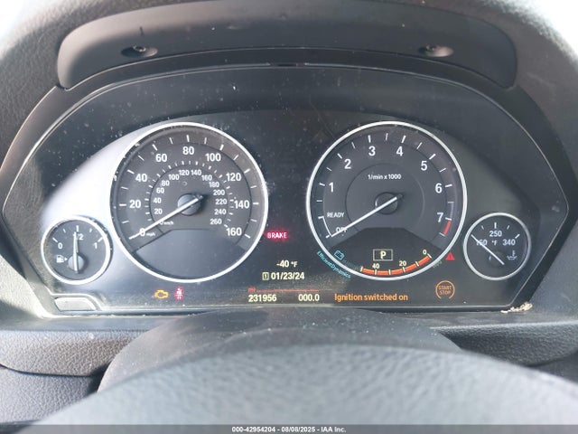 WBA3B1G53FNT63951 BMW 320i